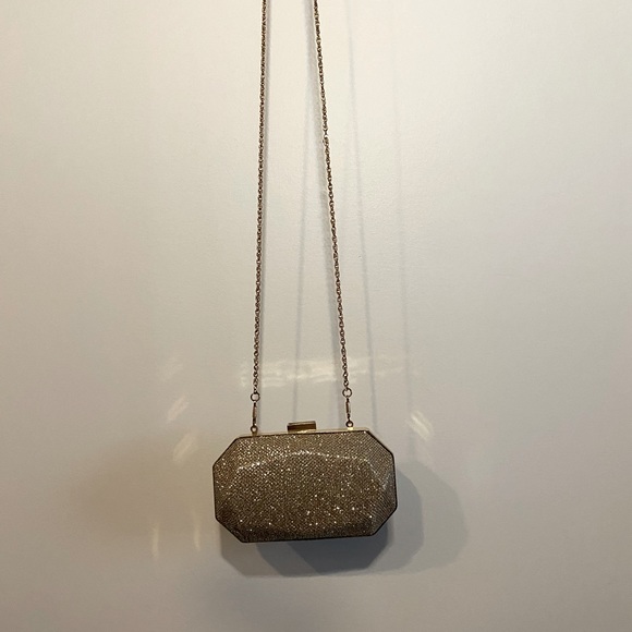 ✨ GOLDEN HOUR CLUTCH ✨ - Picture 2 of 6